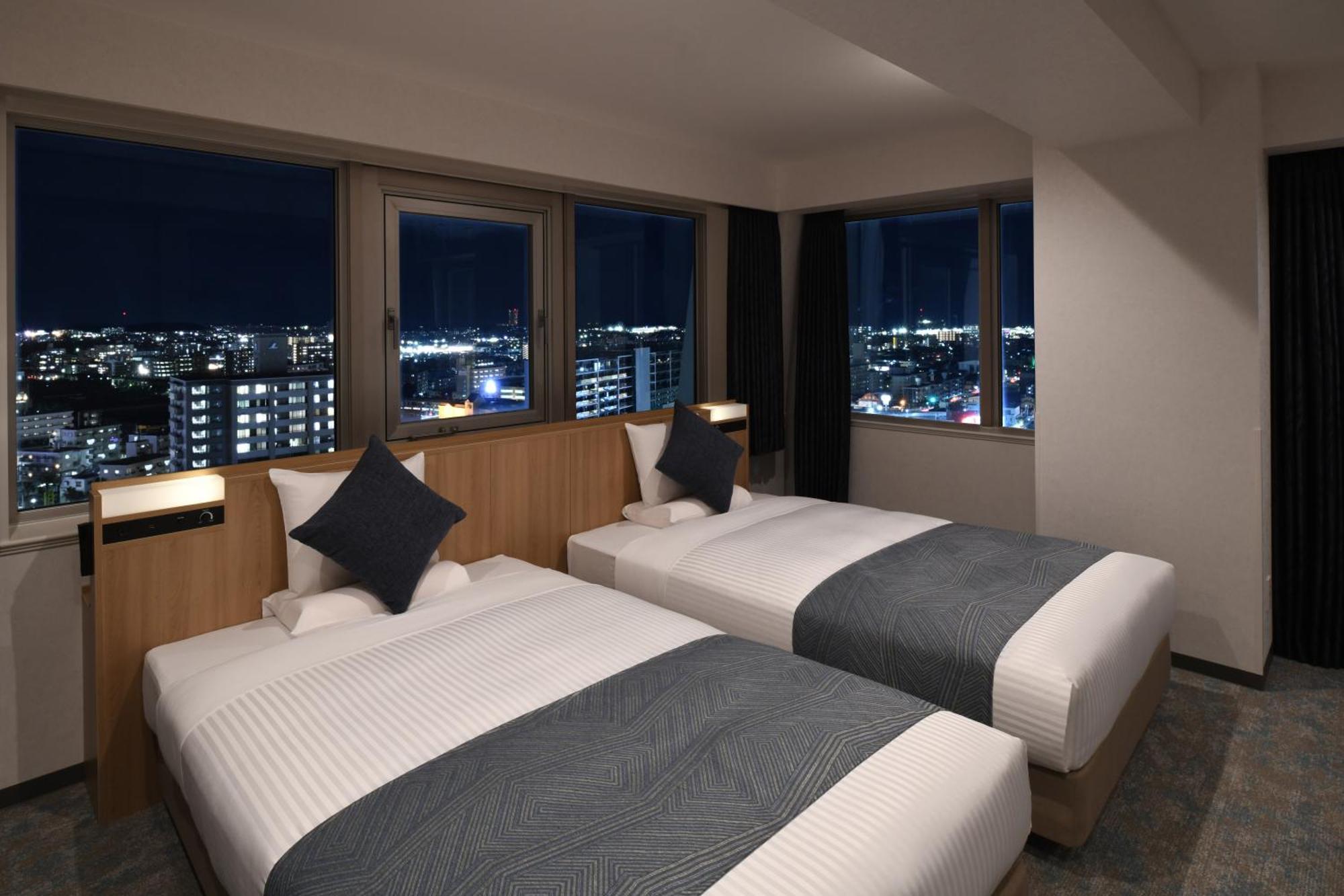 Art Hotel Miyazaki Sky Tower Екстер'єр фото